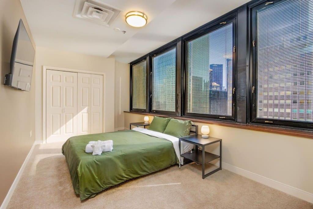 Luxe City Views Prime Location 24-7 Parking Gym Lounge 피츠버그 외부 사진