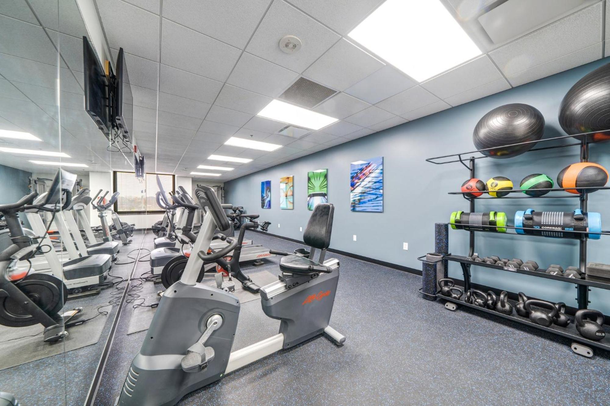 Luxe City Views Prime Location 24-7 Parking Gym Lounge 피츠버그 외부 사진